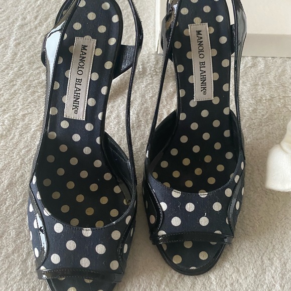 Manolo Blahnik Patent Leather & Fabric Polka Dot Print Slingback Pumps - Picture 6 of 16